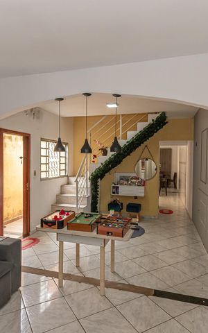Casa para alugar com 481m², 3 quartos e 2 vagas Casa para alugar com 481m², 3 quartos e 2 vagasSala de Estar