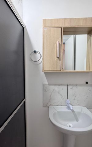 Apartamento à venda com 45m², 2 quartos e 1 vaga Apartamento à venda com 45m², 2 quartos e 1 vagaBanheiro Social
