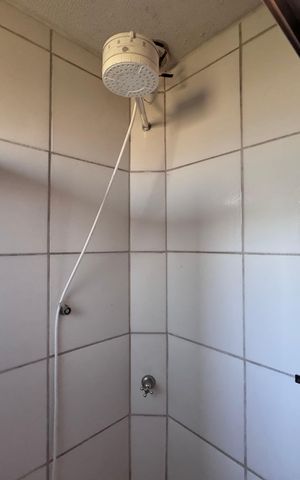 Apartamento à venda com 43m², 2 quartos e sem vaga Apartamento à venda com 43m², 2 quartos e sem vagaBanheiro Social