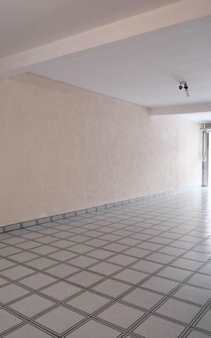 Casa à venda com 190m², 5 quartos e 4 vagasGaragem