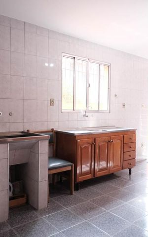 Casa à venda com 190m², 5 quartos e 4 vagasÁrea de Serviço