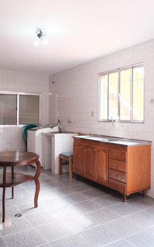 Casa à venda com 190m², 5 quartos e 4 vagasÁrea de Serviço