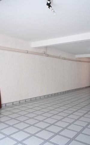 Casa à venda com 190m², 5 quartos e 4 vagasGaragem