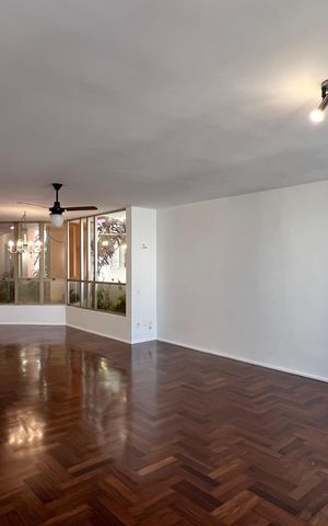 Apartamento à venda com 225m², 3 quartos e 2 vagas Apartamento à venda com 225m², 3 quartos e 2 vagasQuarto 1