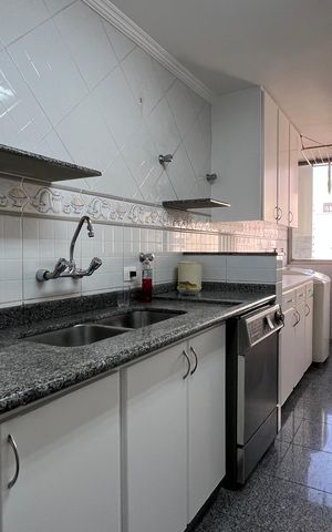 Apartamento à venda com 225m², 3 quartos e 2 vagas Apartamento à venda com 225m², 3 quartos e 2 vagasÁrea de Serviço/Cozinha