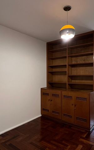 Apartamento à venda com 225m², 3 quartos e 2 vagas Apartamento à venda com 225m², 3 quartos e 2 vagasQuarto 3