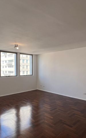 Apartamento à venda com 225m², 3 quartos e 2 vagas Apartamento à venda com 225m², 3 quartos e 2 vagasQuarto 1