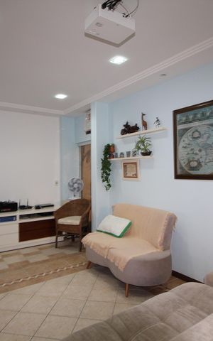 Casa de condomínio à venda com 390m², 4 quartos e 2 vagasQuarto 1