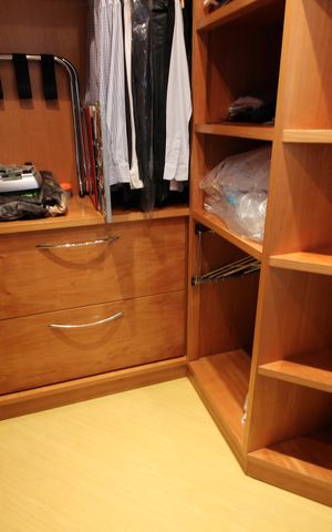 Casa de condomínio à venda com 390m², 4 quartos e 2 vagasQuarto 2 - Closet