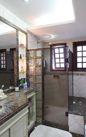 Casa de condomínio à venda com 390m², 4 quartos e 2 vagasQuarto 4 - Banheiro