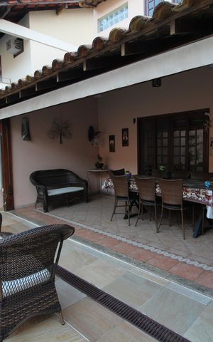 Casa de condomínio à venda com 390m², 4 quartos e 2 vagasÁrea Externa