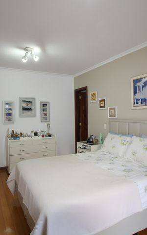 Casa de condomínio à venda com 390m², 4 quartos e 2 vagasQuarto 4 - Suíte