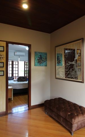 Casa de condomínio à venda com 390m², 4 quartos e 2 vagasHall dos Quartos
