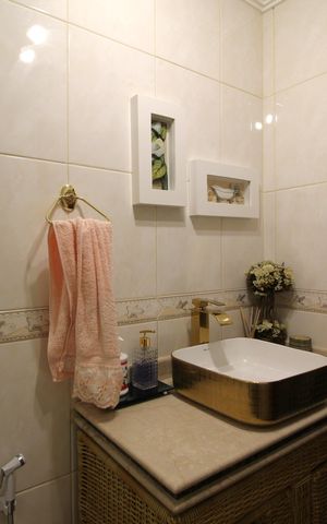 Casa de condomínio à venda com 390m², 4 quartos e 2 vagasBanheiro 1