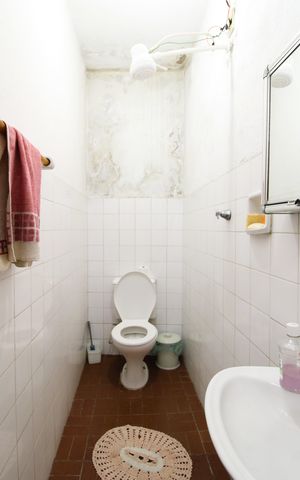 Casa à venda com 185m², 2 quartos e 3 vagasBanheiro de serviço