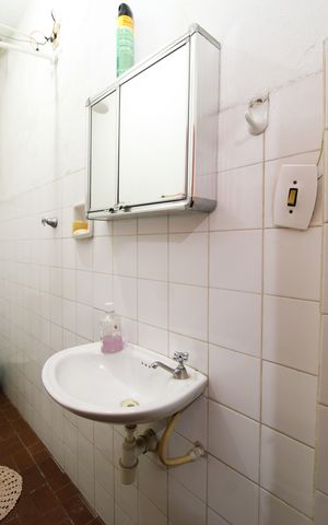Casa à venda com 185m², 2 quartos e 3 vagasBanheiro de serviço