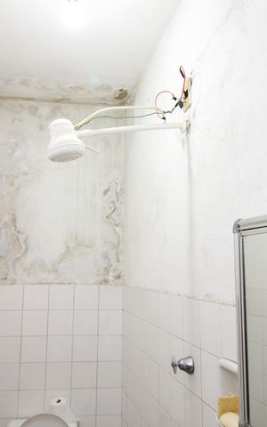 Casa à venda com 185m², 2 quartos e 3 vagasBanheiro de serviço