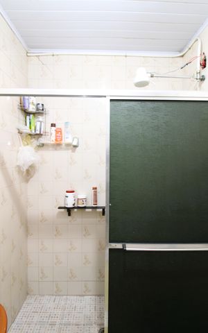 Casa à venda com 185m², 2 quartos e 3 vagasBanheiro