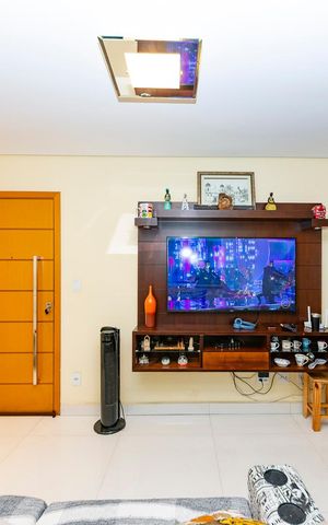 Apartamento à venda com 180m², 3 quartos e 2 vagas Apartamento à venda com 180m², 3 quartos e 2 vagasSala