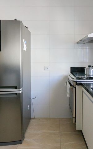 Casa à venda com 250m², 6 quartos e 2 vagas Casa à venda com 250m², 6 quartos e 2 vagasCozinha
