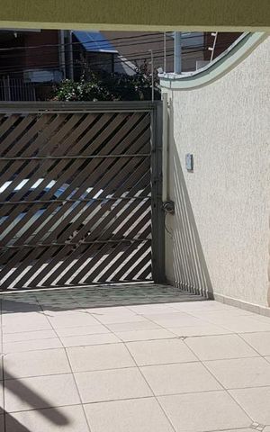 Casa para alugar com 250m², 3 quartos e 4 vagas