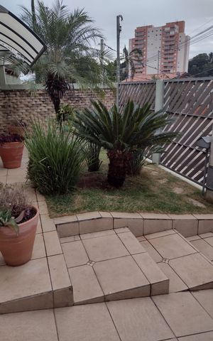 Casa para alugar com 250m², 3 quartos e 4 vagas