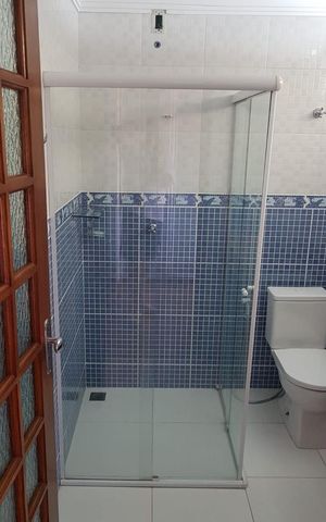 Casa para alugar com 250m², 3 quartos e 4 vagas