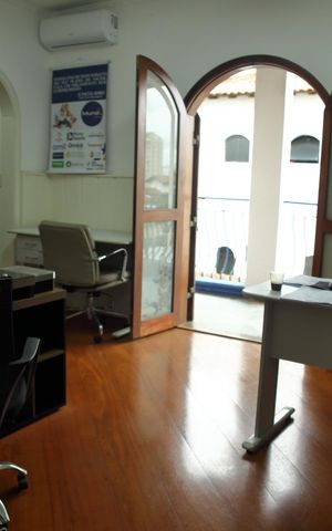 Casa à venda com 650m², 4 quartos e 6 vagasSuíte 3