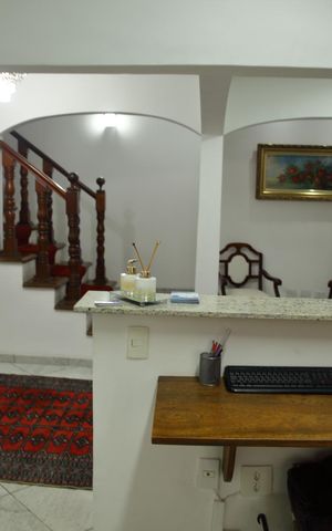 Casa à venda com 650m², 4 quartos e 6 vagasSala
