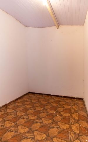 Apartamento à venda com 225m², 3 quartos e 2 vagas Apartamento à venda com 225m², 3 quartos e 2 vagasQuarto de Serviço