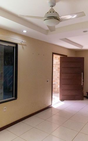 Apartamento à venda com 225m², 3 quartos e 2 vagas Apartamento à venda com 225m², 3 quartos e 2 vagasSala