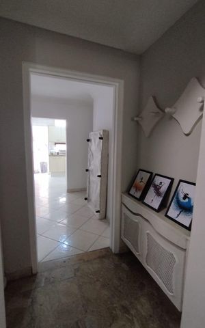 Casa para alugar com 350m², 5 quartos e 4 vagas Casa para alugar com 350m², 5 quartos e 4 vagasCorredor