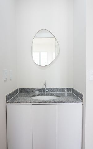 Apartamento à venda com 35m², 2 quartos e sem vaga Apartamento à venda com 35m², 2 quartos e sem vagaBanheiro