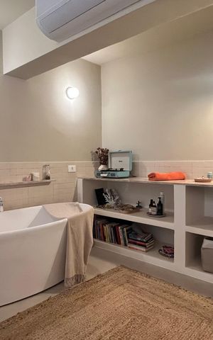 Apartamento à venda com 70m², 1 quarto e 2 vagas Apartamento à venda com 70m², 1 quarto e 2 vagasBanheiro da Suíte