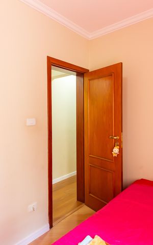 Casa à venda com 220m², 4 quartos e 4 vagas Casa à venda com 220m², 4 quartos e 4 vagasQuarto 2