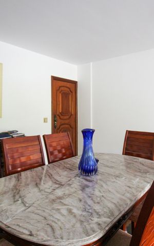 Apartamento à venda com 190m², 3 quartos e 2 vagas Apartamento à venda com 190m², 3 quartos e 2 vagasSala