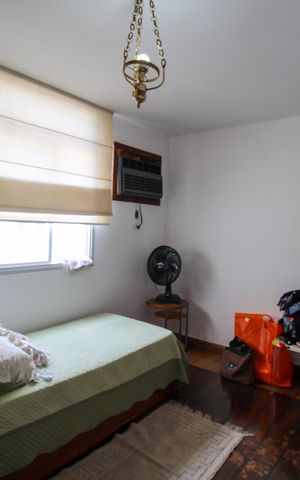 Apartamento à venda com 190m², 3 quartos e 2 vagas Apartamento à venda com 190m², 3 quartos e 2 vagasSuíte 1