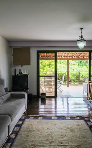 Apartamento à venda com 190m², 3 quartos e 2 vagas Apartamento à venda com 190m², 3 quartos e 2 vagasSala