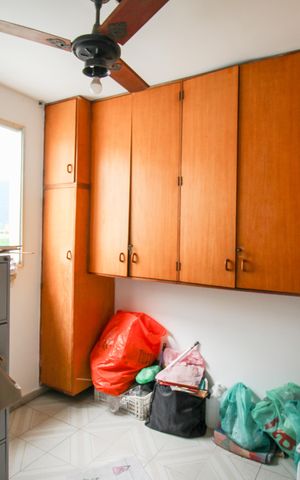Apartamento à venda com 190m², 3 quartos e 2 vagas Apartamento à venda com 190m², 3 quartos e 2 vagasQuarto de Serviço