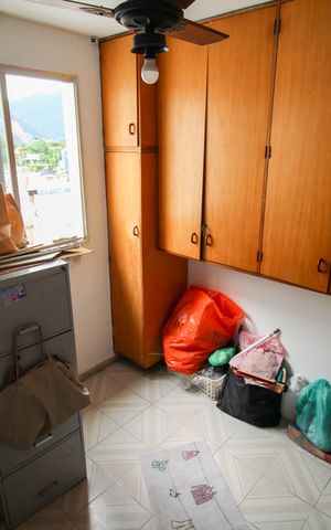 Apartamento à venda com 190m², 3 quartos e 2 vagas Apartamento à venda com 190m², 3 quartos e 2 vagasQuarto de Serviço