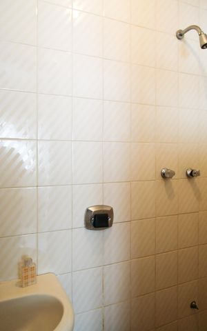 Apartamento à venda com 190m², 3 quartos e 2 vagas Apartamento à venda com 190m², 3 quartos e 2 vagasBanheiro de serviço