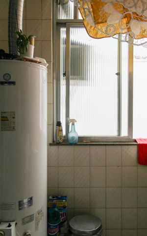 Apartamento à venda com 190m², 3 quartos e 2 vagas Apartamento à venda com 190m², 3 quartos e 2 vagasÁrea de Serviço