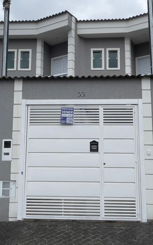 Casa à venda com 95m², 3 quartos e 2 vagas Casa à venda com 95m², 3 quartos e 2 vagasFachada/Plaquinha