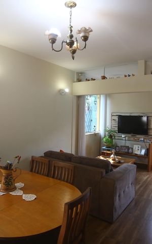 Casa à venda com 190m², 4 quartos e 2 vagasSala