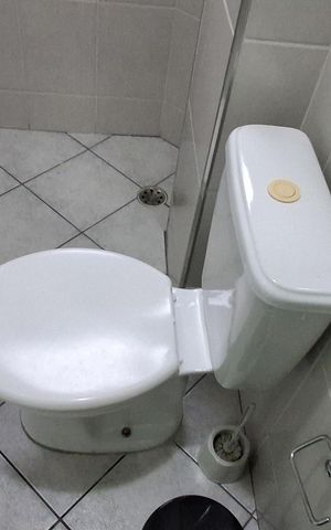 Casa à venda com 141m², 4 quartos e 4 vagasBanheiro Suíte 4