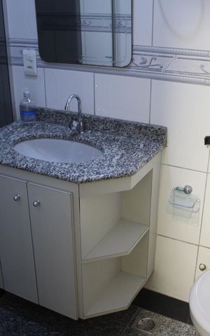 Casa à venda com 557m², 5 quartos e 4 vagasBanheiro da Suíte
