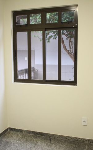 Casa à venda com 557m², 5 quartos e 4 vagasSuíte