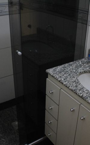 Casa à venda com 557m², 5 quartos e 4 vagasBanheiro da Suíte