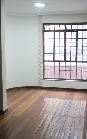 Casa à venda com 557m², 5 quartos e 4 vagasSuíte 2