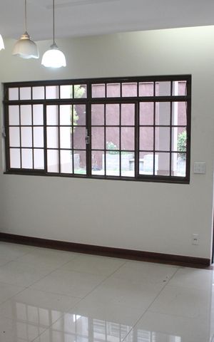 Casa à venda com 557m², 5 quartos e 4 vagasQuarto 3